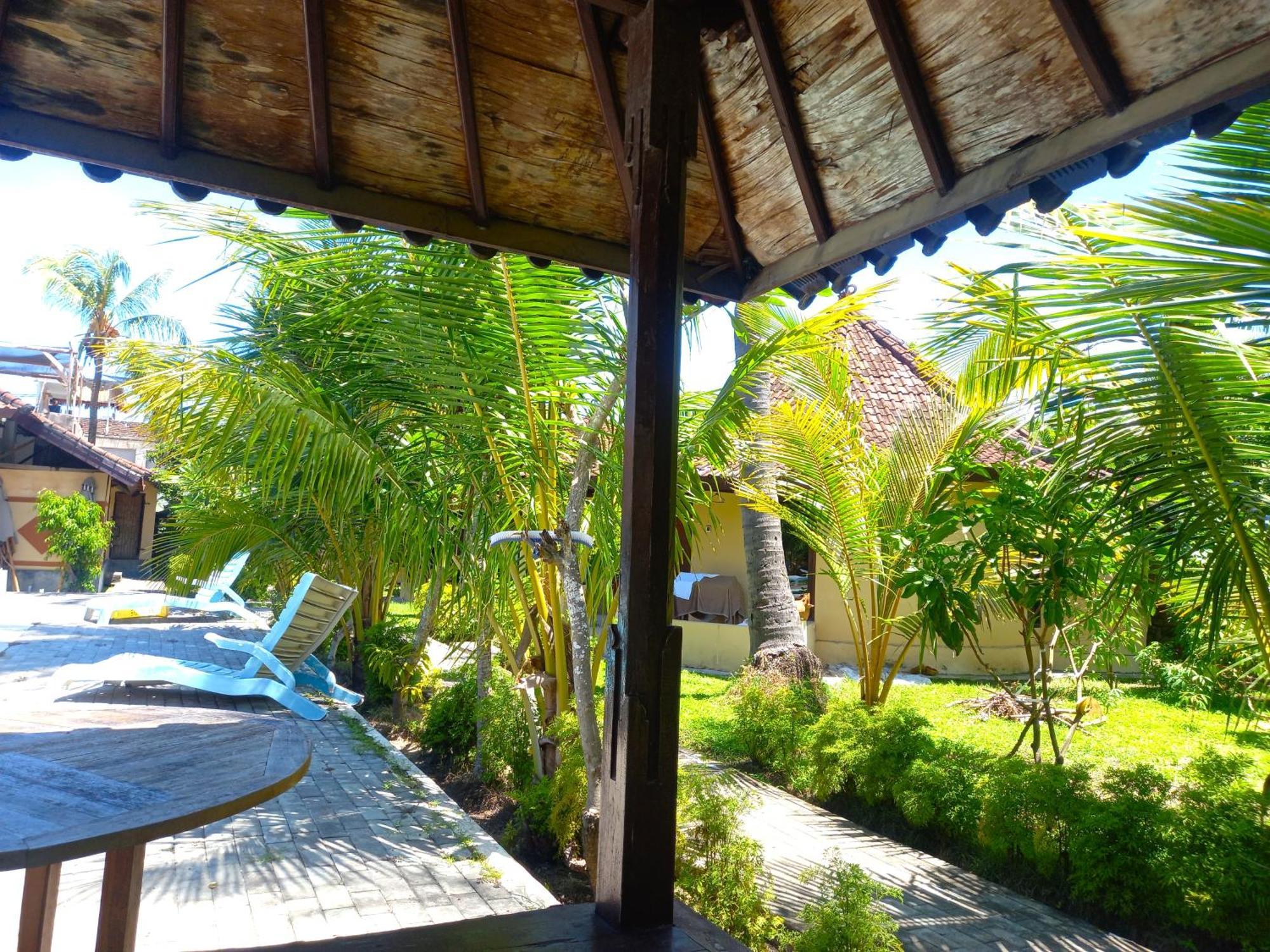 Gguesthouse Kuta  Bagian luar foto