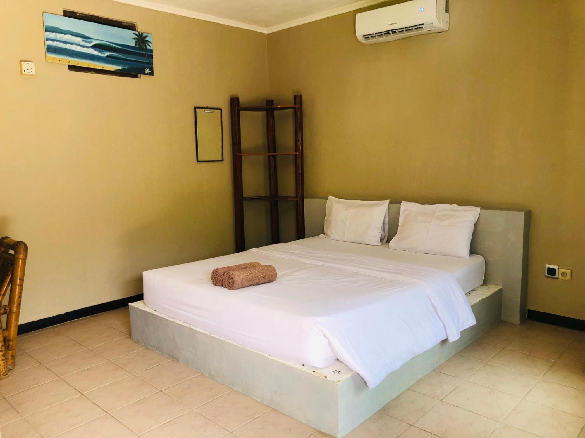 Gguesthouse Kuta  Bagian luar foto